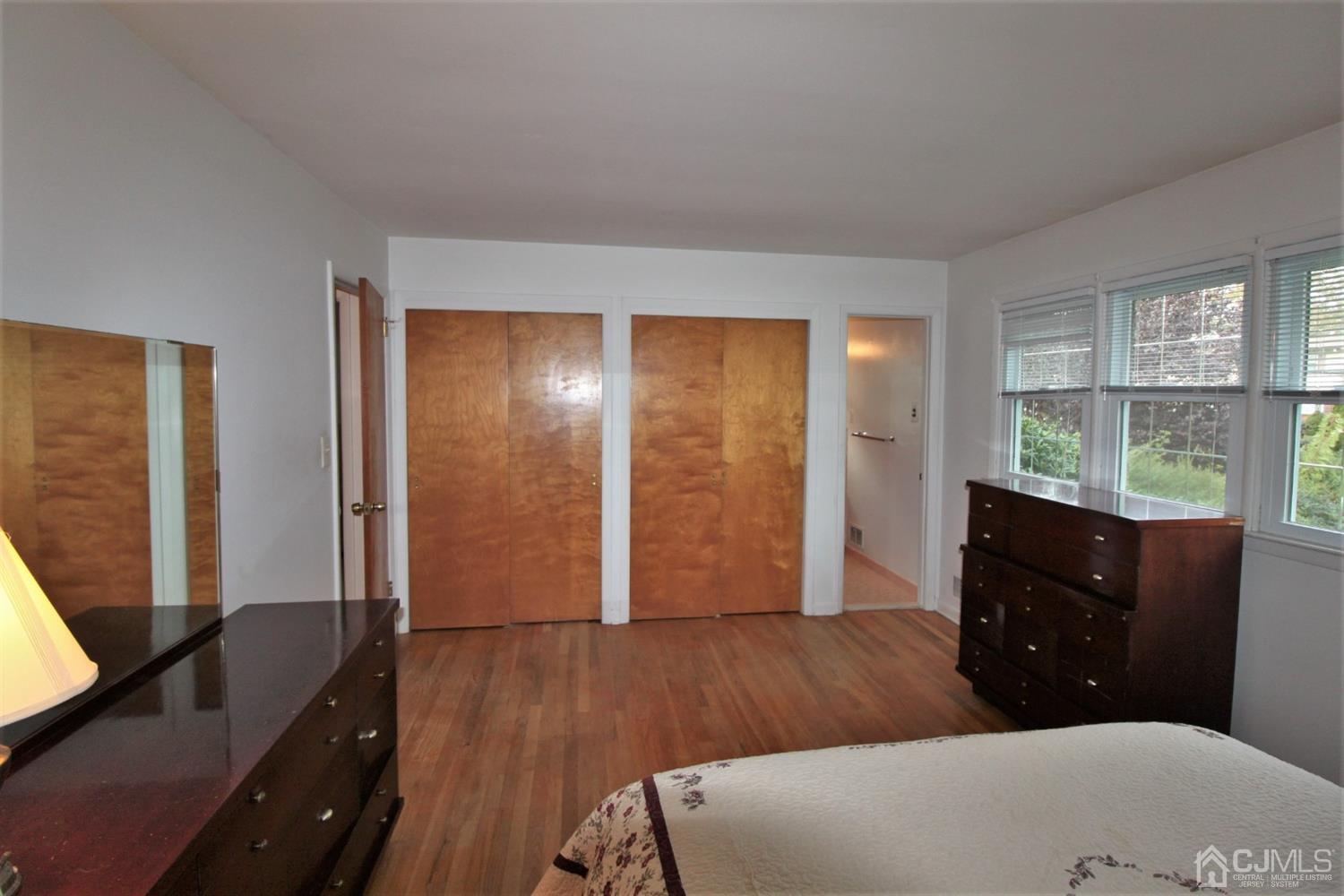 314 Colfax Road North Brunswick, NJ 08902 - Photo 11 of 20 Gallery Image 11