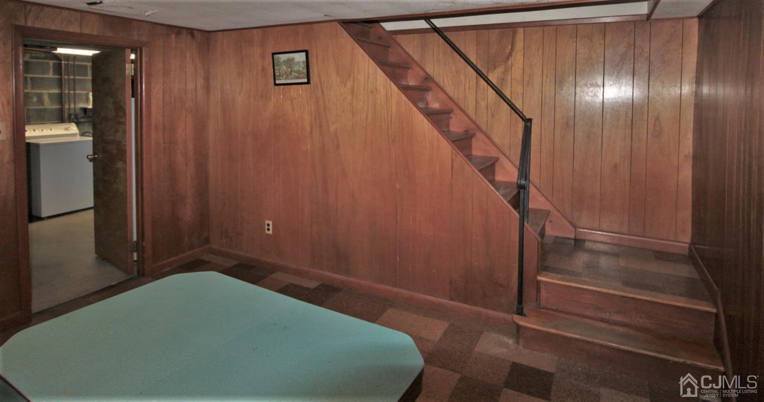 314 Colfax Road North Brunswick, NJ 08902 - Photo 16 of 20 Gallery Image 16