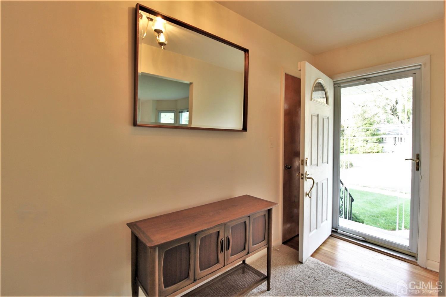 314 Colfax Road North Brunswick, NJ 08902 - Photo 4 of 20 Gallery Image 4