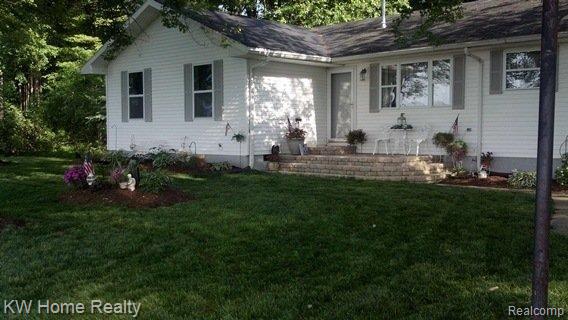 4125 Zink Road Carleton, MI 48117 - Photo 1 of 22 WELCOME HOME!.jpg
