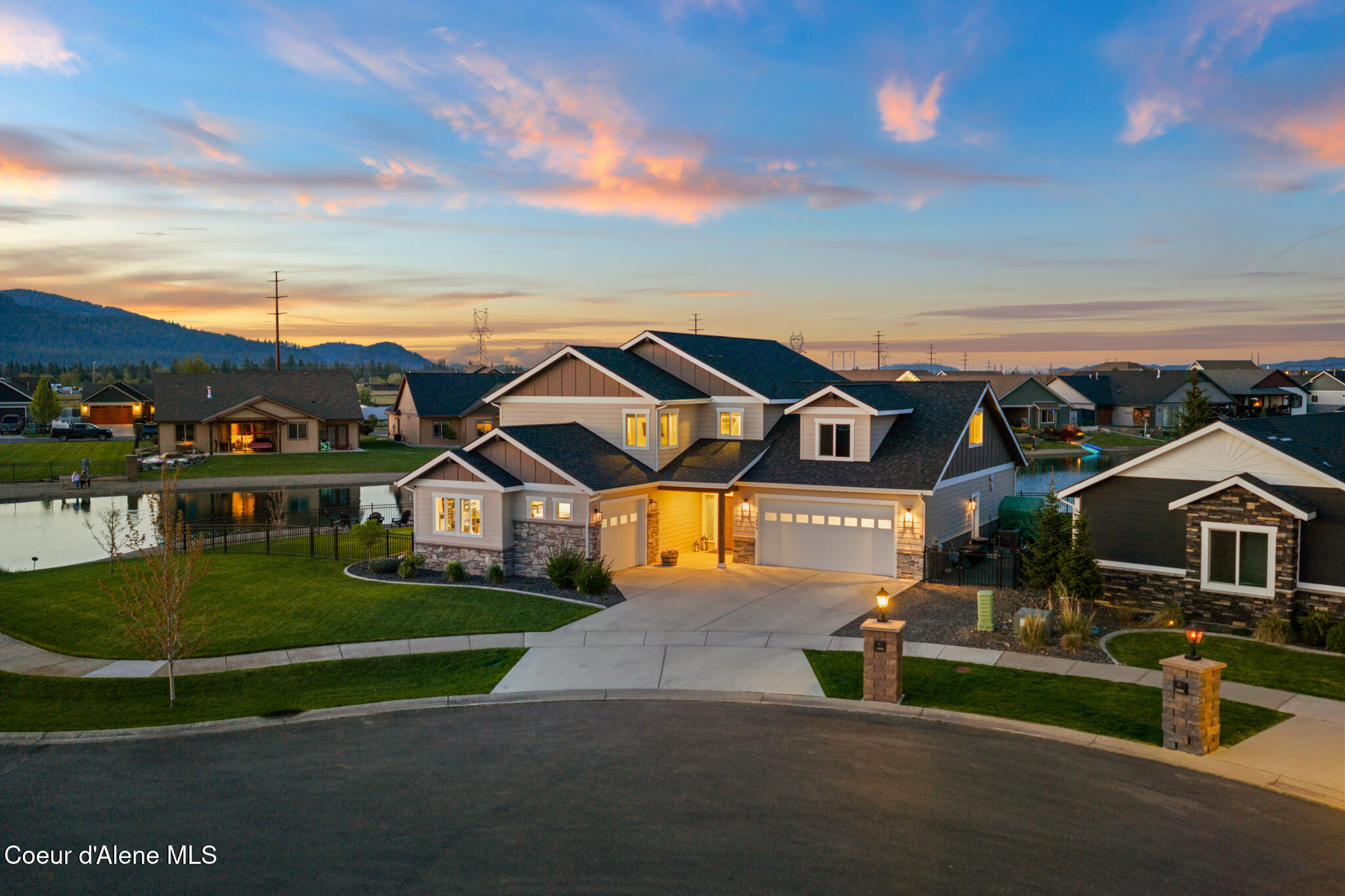13806 North Treasure Island Court Rathdrum, ID 83858 - Photo 24 of 63 Twilight - Front of Home