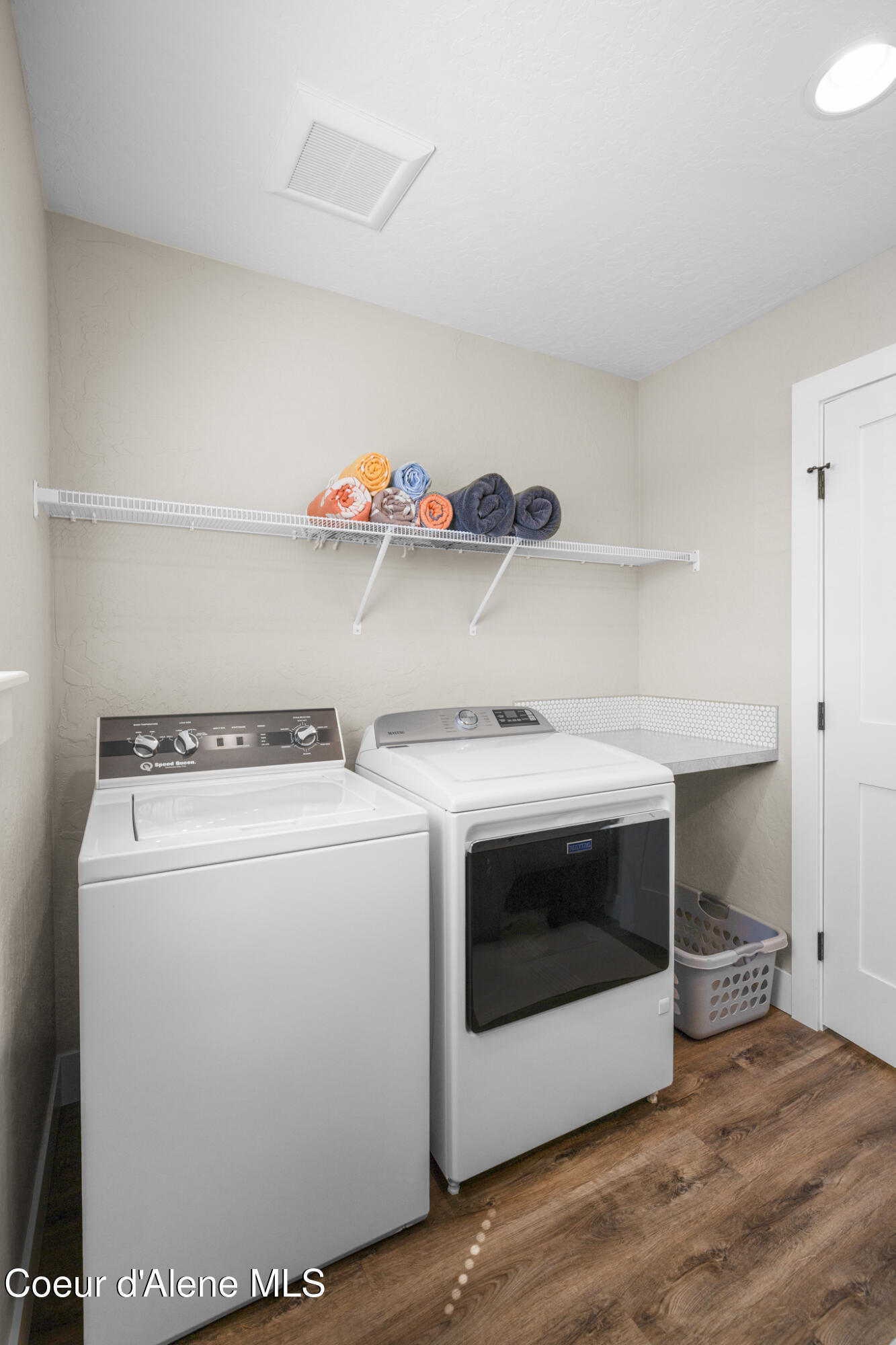 13806 North Treasure Island Court Rathdrum, ID 83858 - Photo 46 of 63 2nd Floor Laundry
