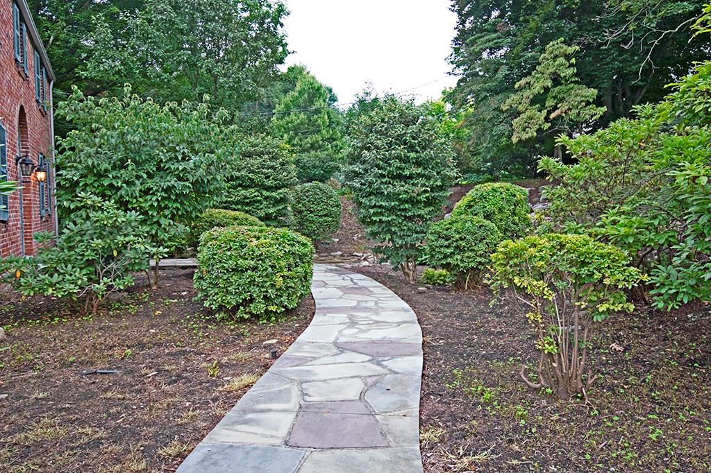 730 Osage Road Pittsburgh, PA 15243 - Photo 2 of 15 Gallery Image 2