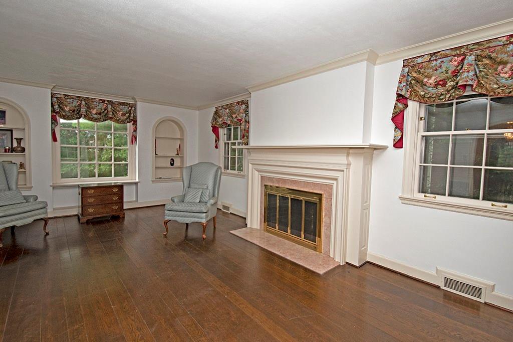 730 Osage Road Pittsburgh, PA 15243 - Photo 3 of 15 Gallery Image 3