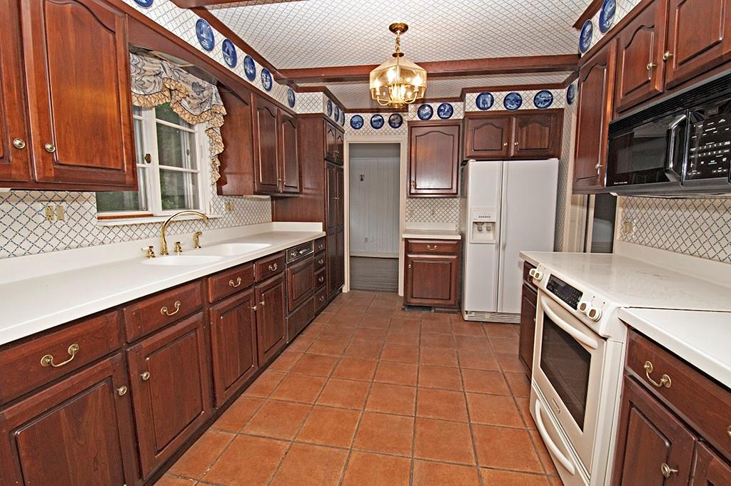 730 Osage Road Pittsburgh, PA 15243 - Photo 8 of 15 Gallery Image 8