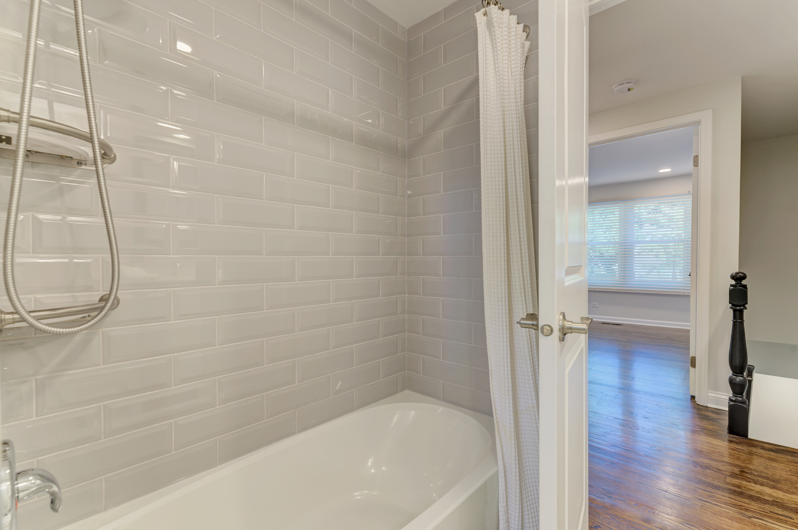 1249 Stonegate Road Naperville, IL 60540 - Photo 35 of 49