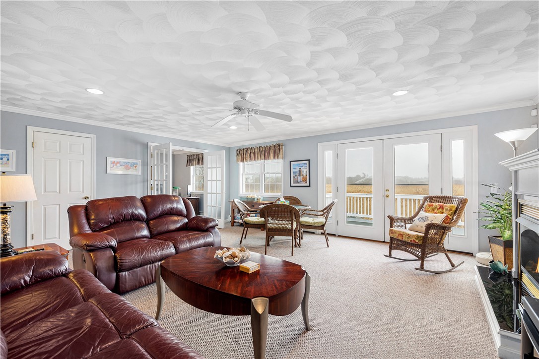 16 Elm Avenue Narragansett, RI 02882 - Photo 14 of 45