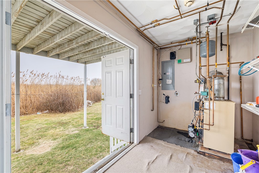 16 Elm Avenue Narragansett, RI 02882 - Photo 40 of 45