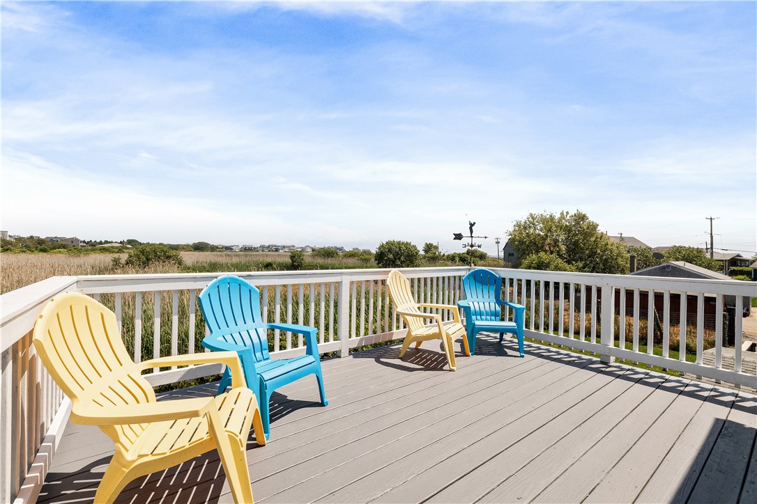 16 Elm Avenue Narragansett, RI 02882 - Photo 8 of 45