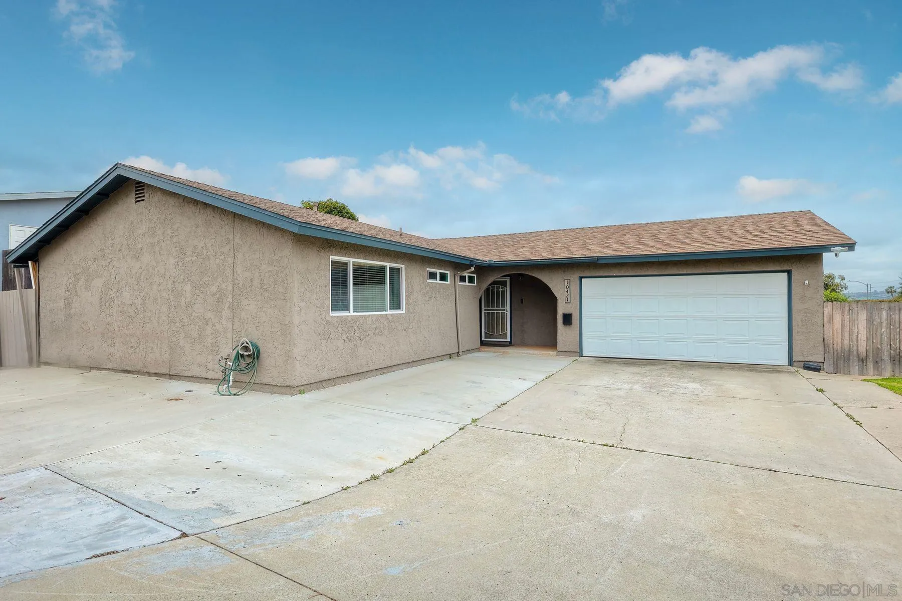 10421 Len Street Santee, CA 92071 - Photo 33 of 34 a view of backyard of house