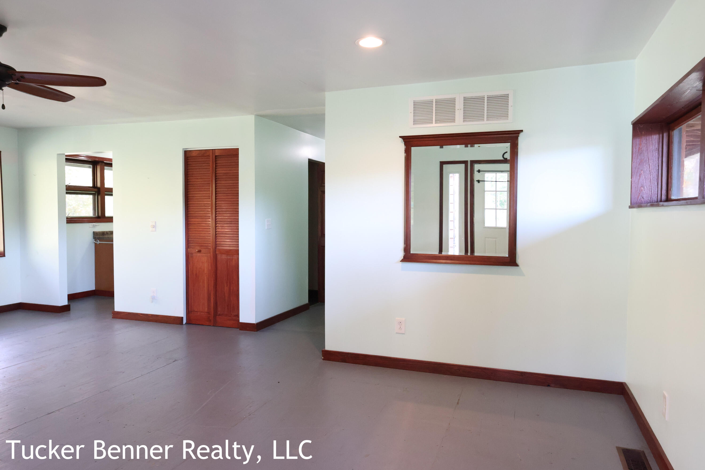 7800 McCain Road Parma, MI 49269 - Photo 14 of 40 Living Area