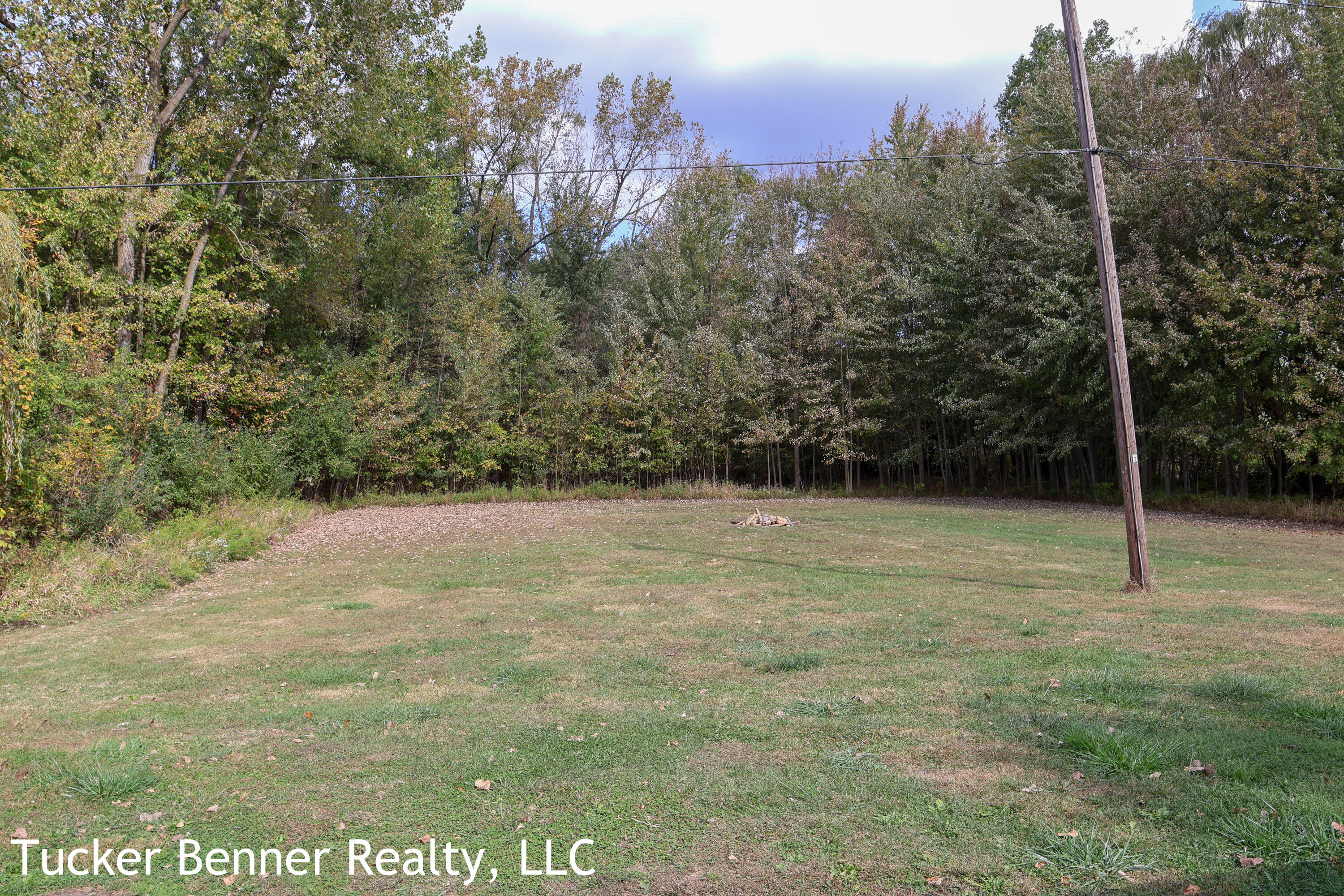 7800 McCain Road Parma, MI 49269 - Photo 31 of 40 Backyard