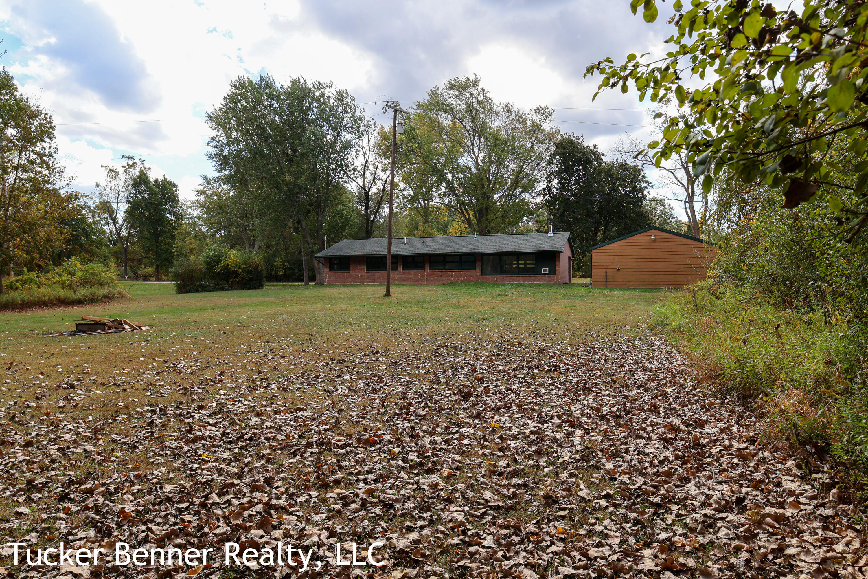 7800 McCain Road Parma, MI 49269 - Photo 34 of 40 Backyard