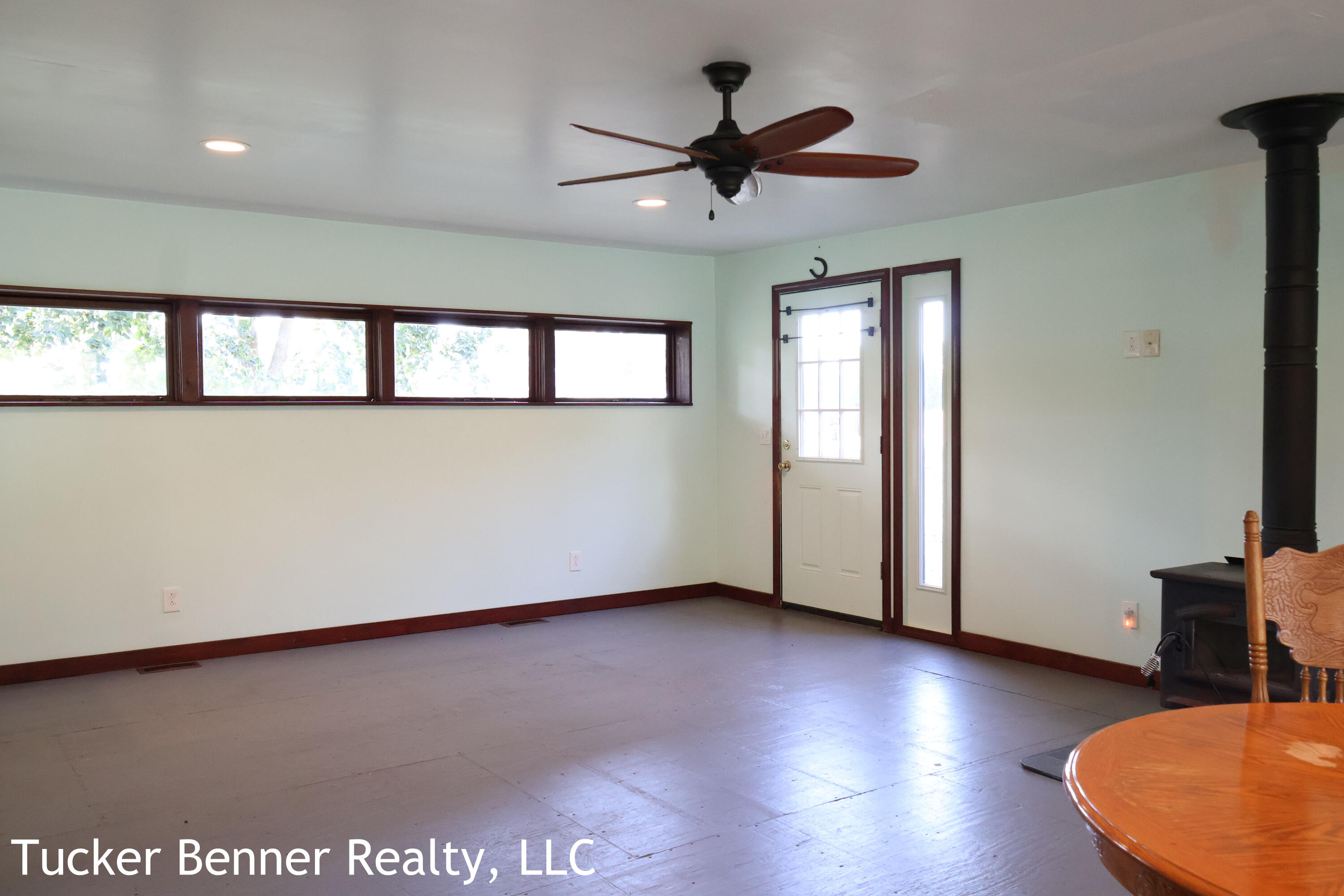 7800 McCain Road Parma, MI 49269 - Photo 6 of 40 Living Area