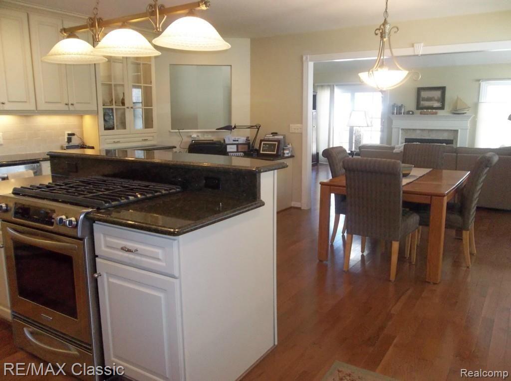 23055 Farmington Road Farmington, MI 48336 - Photo 12 of 24 10.jpg