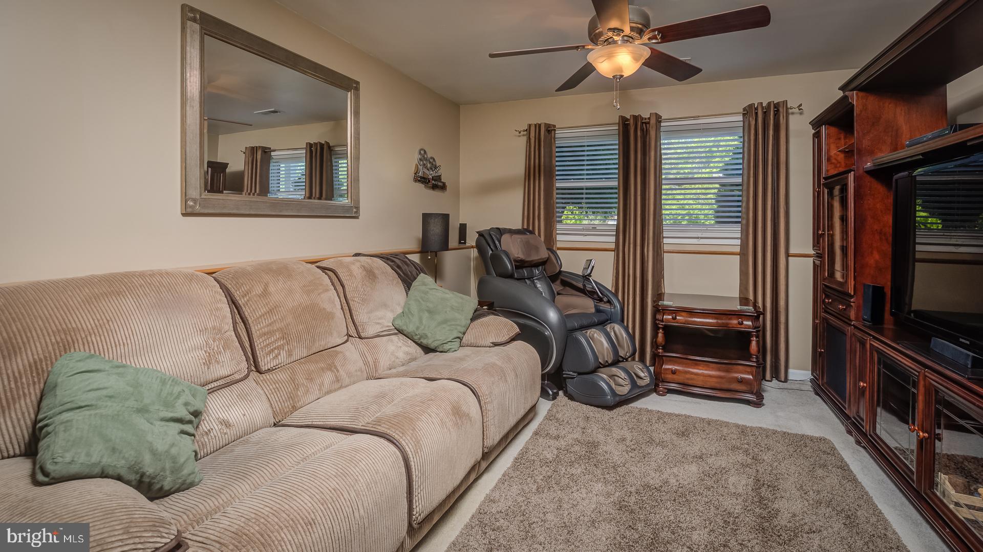 222 Choptank Road Stafford, VA 22556 - Photo 30 of 39 COZY FAMILY ROOM!!!