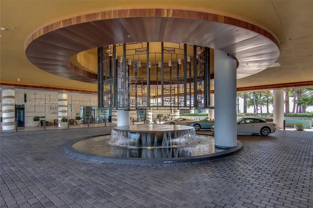 $600,000 | 6801 Collins Avenue, Unit 510, Miami Beach, FL 33141