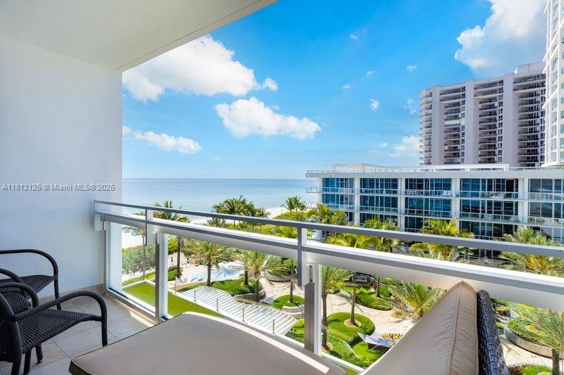 6801 Collins Avenue, Unit 510 Miami Beach, FL 33141 - Photo 4 of 21