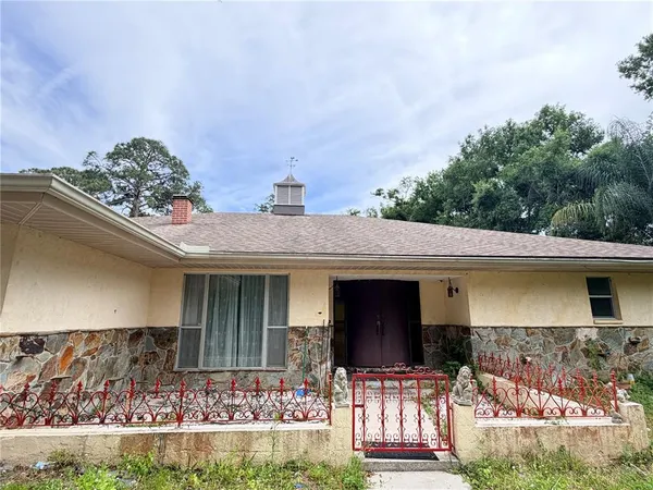 $2,500 | 3112 Desoto Road, Sarasota, FL 34234