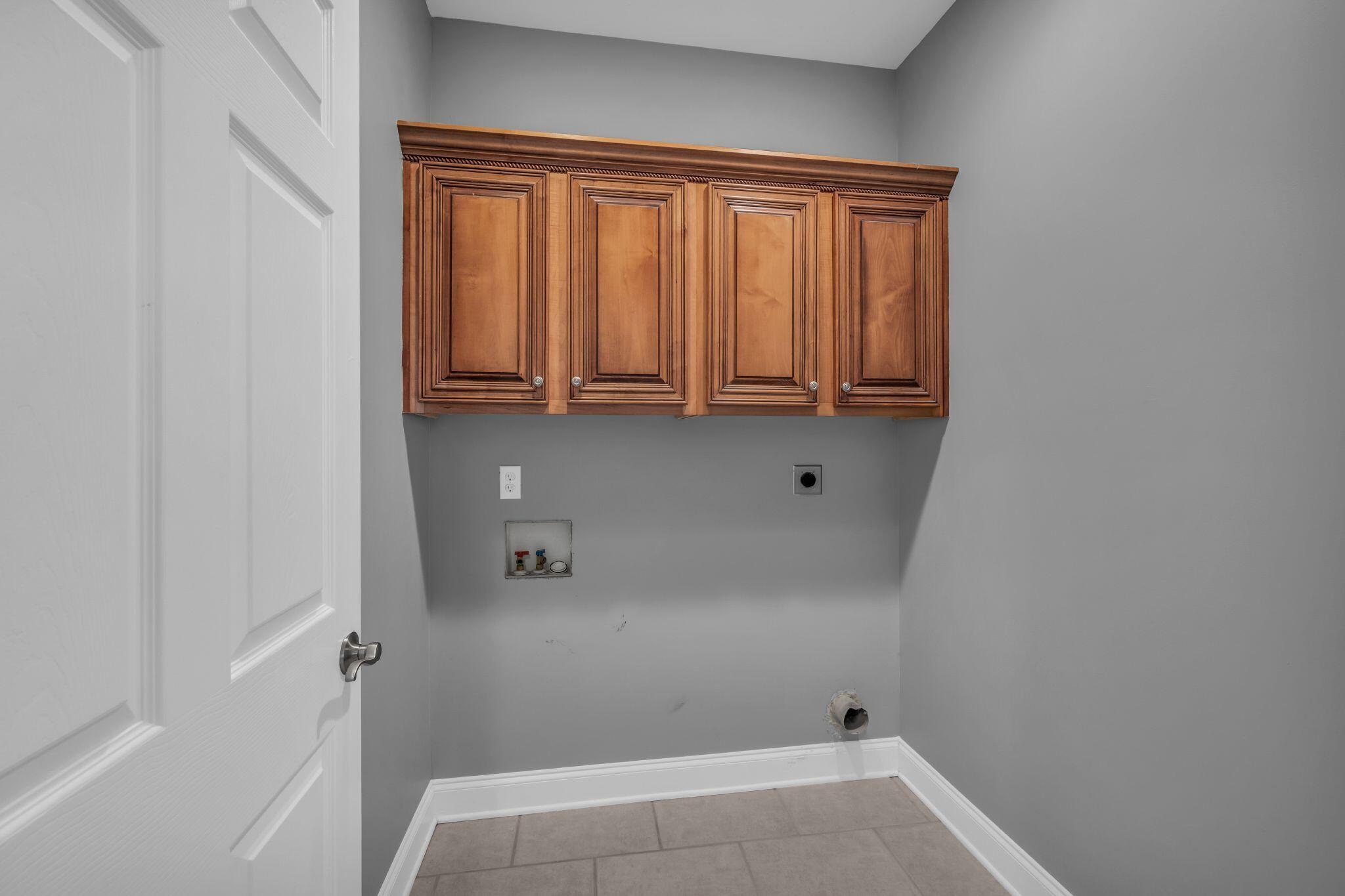 14 Hunting Ridge Circle Rock Spring, GA 30739 - Photo 11 of 21 Laundry room