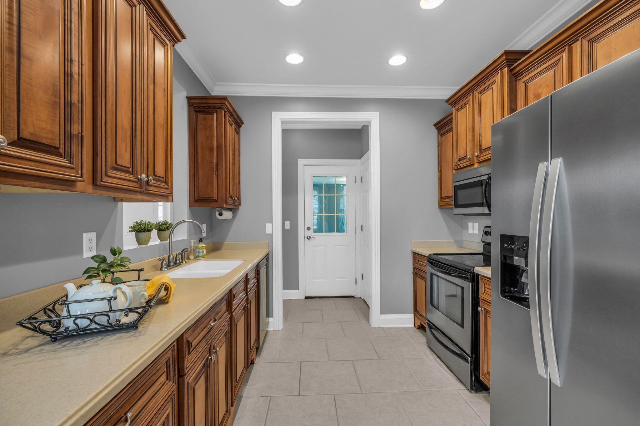 14 Hunting Ridge Circle Rock Spring, GA 30739 - Photo 8 of 21 Lots of cabinets here