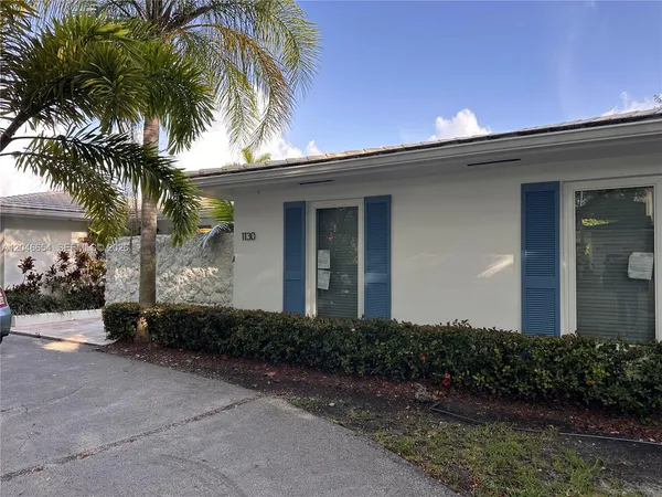 $5,998 | 1130 Cotorro Avenue, Unit 1130, Coral Gables, FL 33146