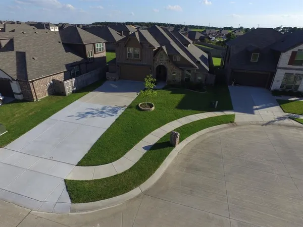 $3,200 | 804 Longhorn Drive, Aubrey, TX 76227