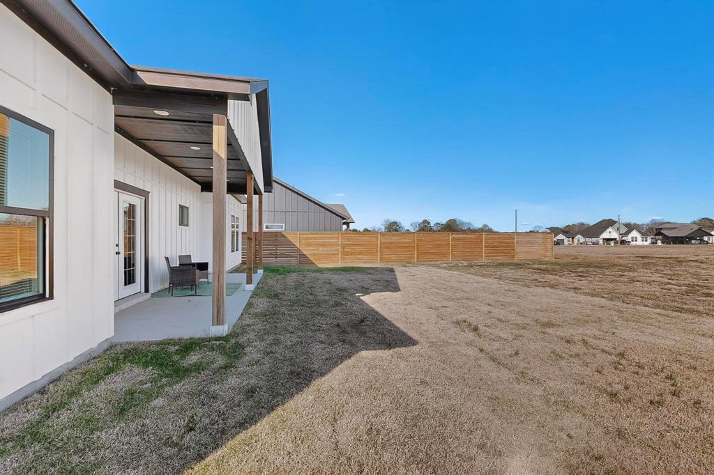 4464 Key Ranch Road Trinidad, TX 75163 - Photo 36 of 40 View of yard featuring a patio