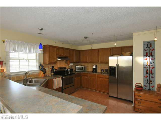 3550 Cedar Post Road Winston-Salem, NC 27127 - Photo 3 of 13 Kitchen.