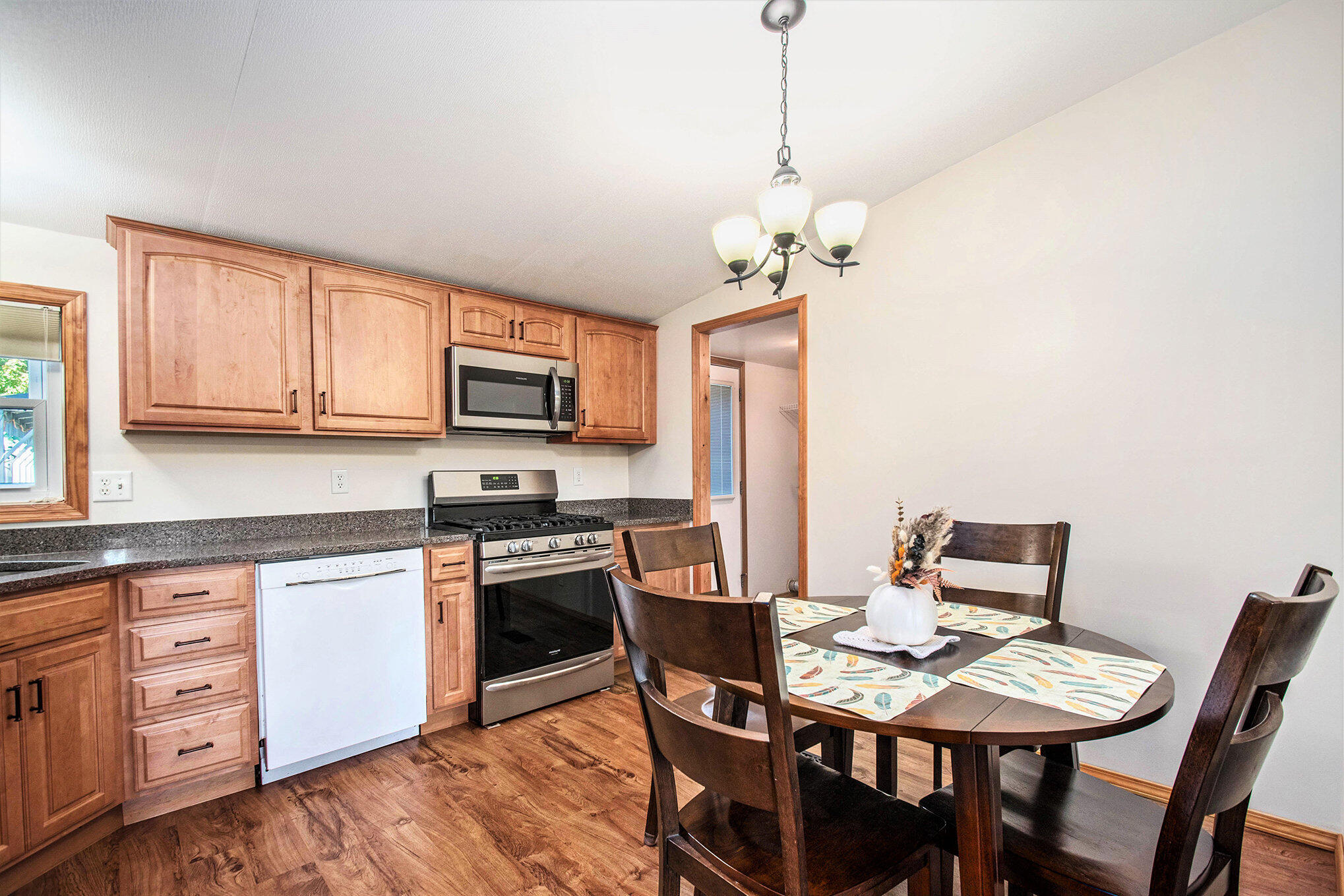 112 East Bertrand Road Niles, MI 49120 - Photo 11 of 26 Kitchen