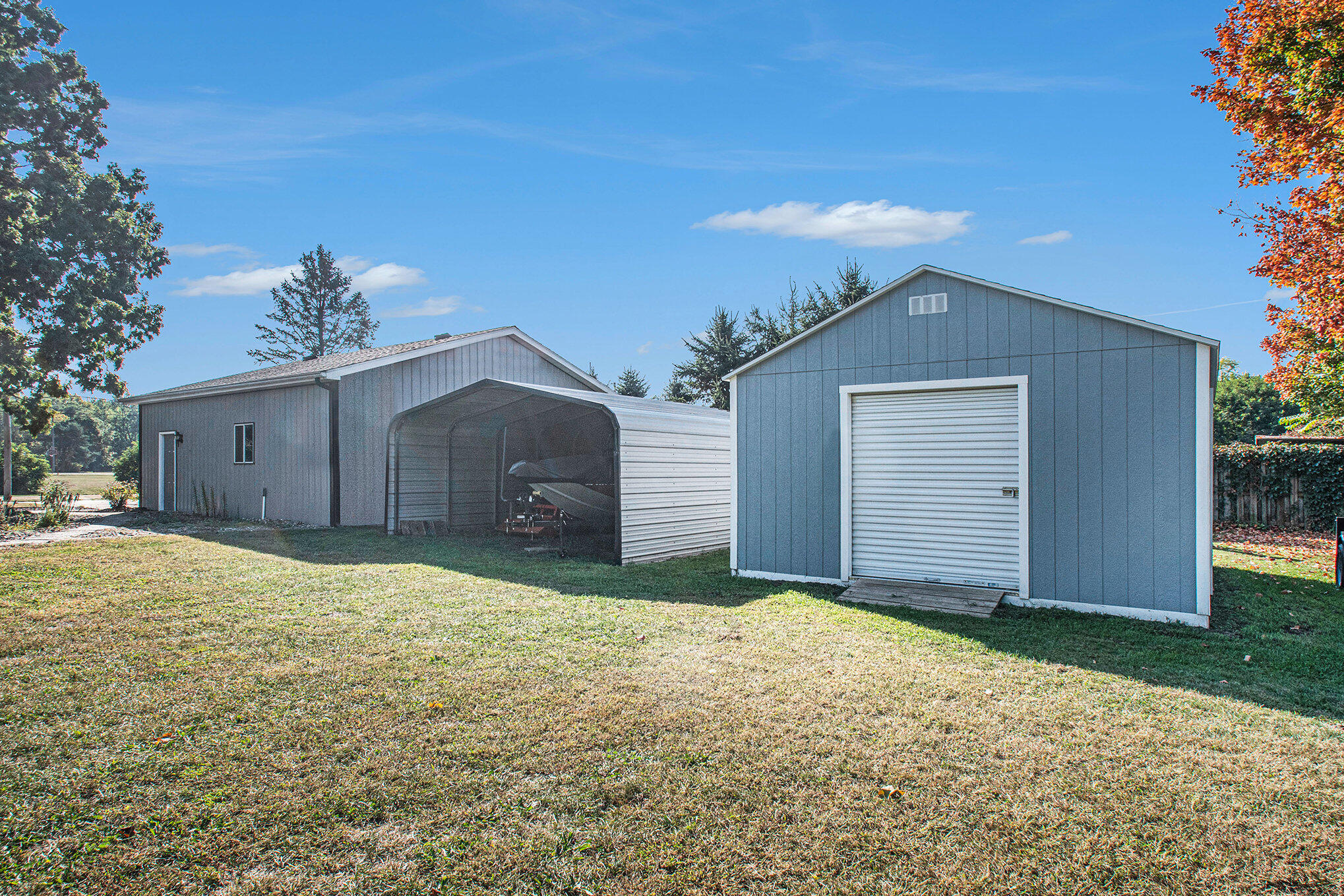 112 East Bertrand Road Niles, MI 49120 - Photo 4 of 26 Shed 16X20