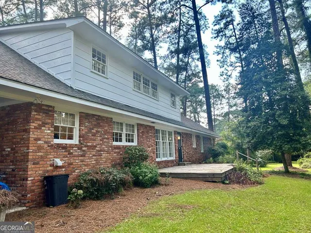 $290,000 | 225 Alabama Drive, Tifton, GA 31794