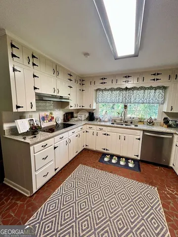 $290,000 | 225 Alabama Drive, Tifton, GA 31794