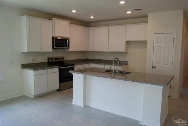 $340,990 | 7705 Piper Circle, Milton, FL 32583