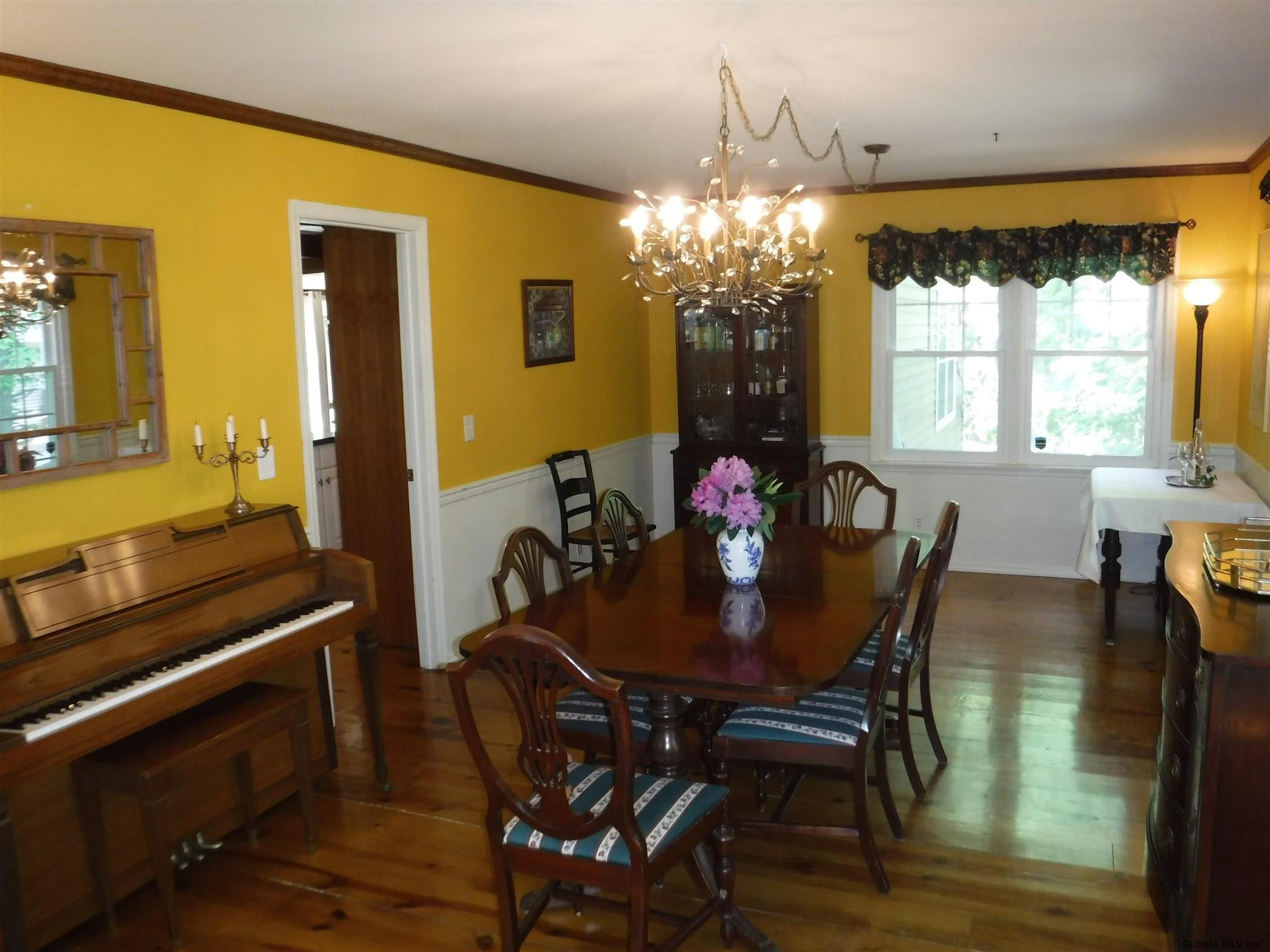 8 Stonegate Road Ballston Lake, NY 12019 - Photo 13 of 44 Photo 13