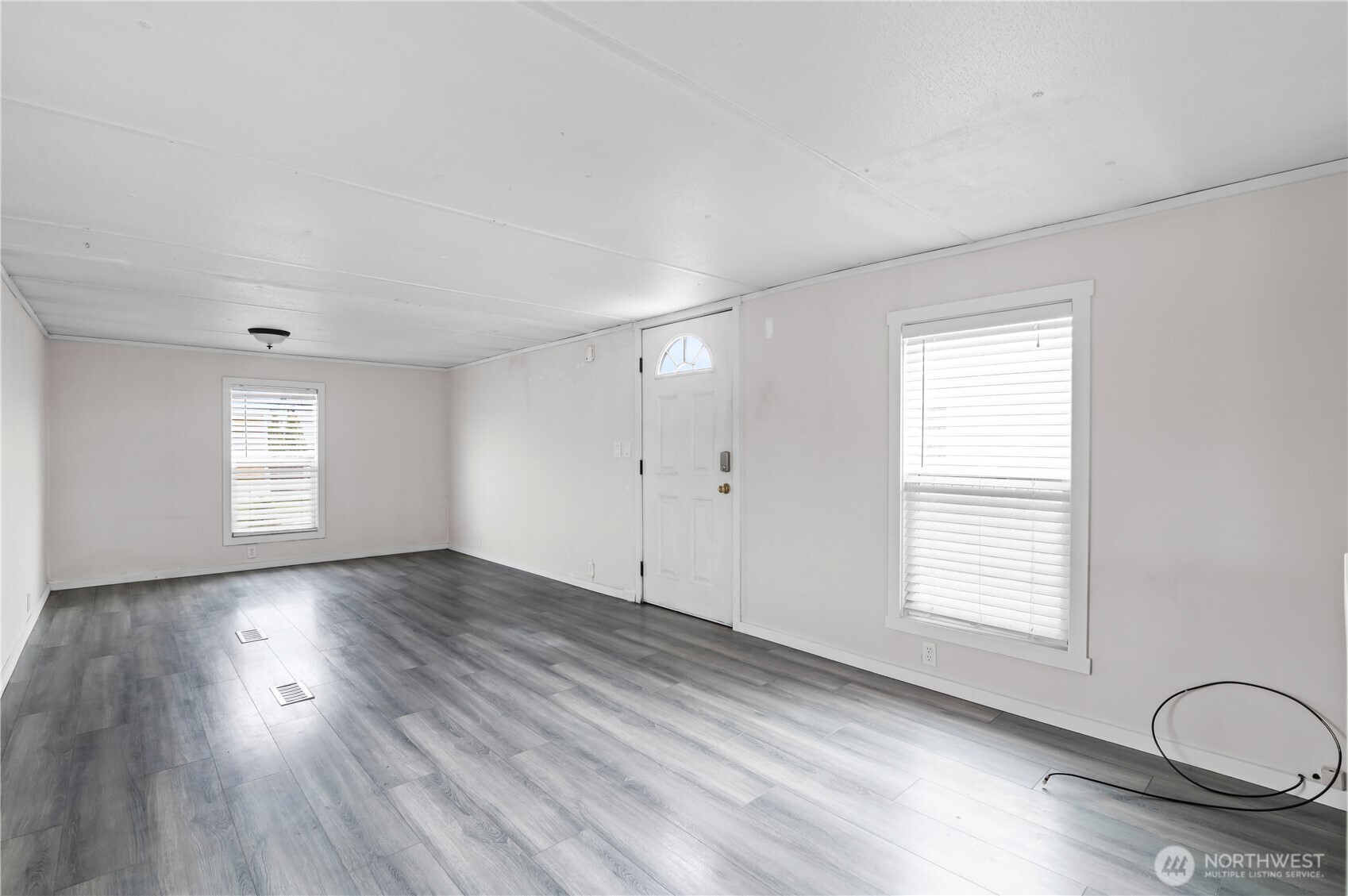 204 Southwest Terry Road, Unit 24 Coupeville, WA 98239 - Photo 5 of 19 Gallery Image 5