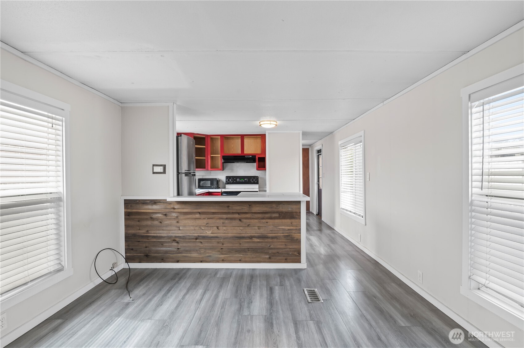 204 Southwest Terry Road, Unit 24 Coupeville, WA 98239 - Photo 8 of 19 Gallery Image 8