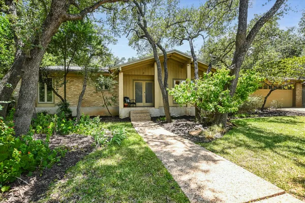 $1,249,000 | 7509 Stonecliff Circle, Austin, TX 78731