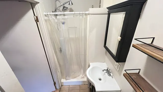 $2,125 | 38 Broadway, Unit 1, Beverly, MA 01915