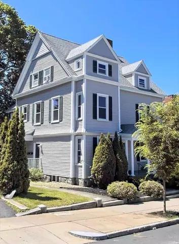 $2,125 | 38 Broadway, Unit 1, Beverly, MA 01915