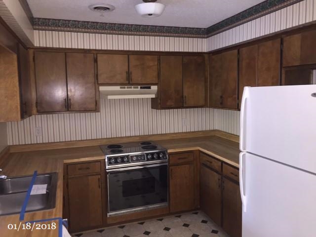 33 Hidden Springs Road Spartanburg, SC 29302 - Photo 3 of 8 Gallery Image 3