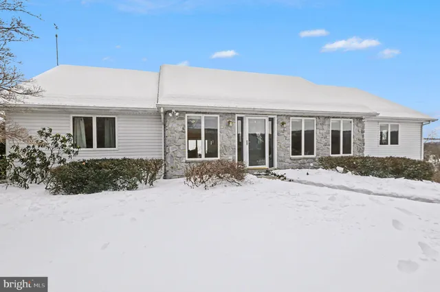 $734,900 | 1481 South Mountain Road, Dillsburg, PA 17019