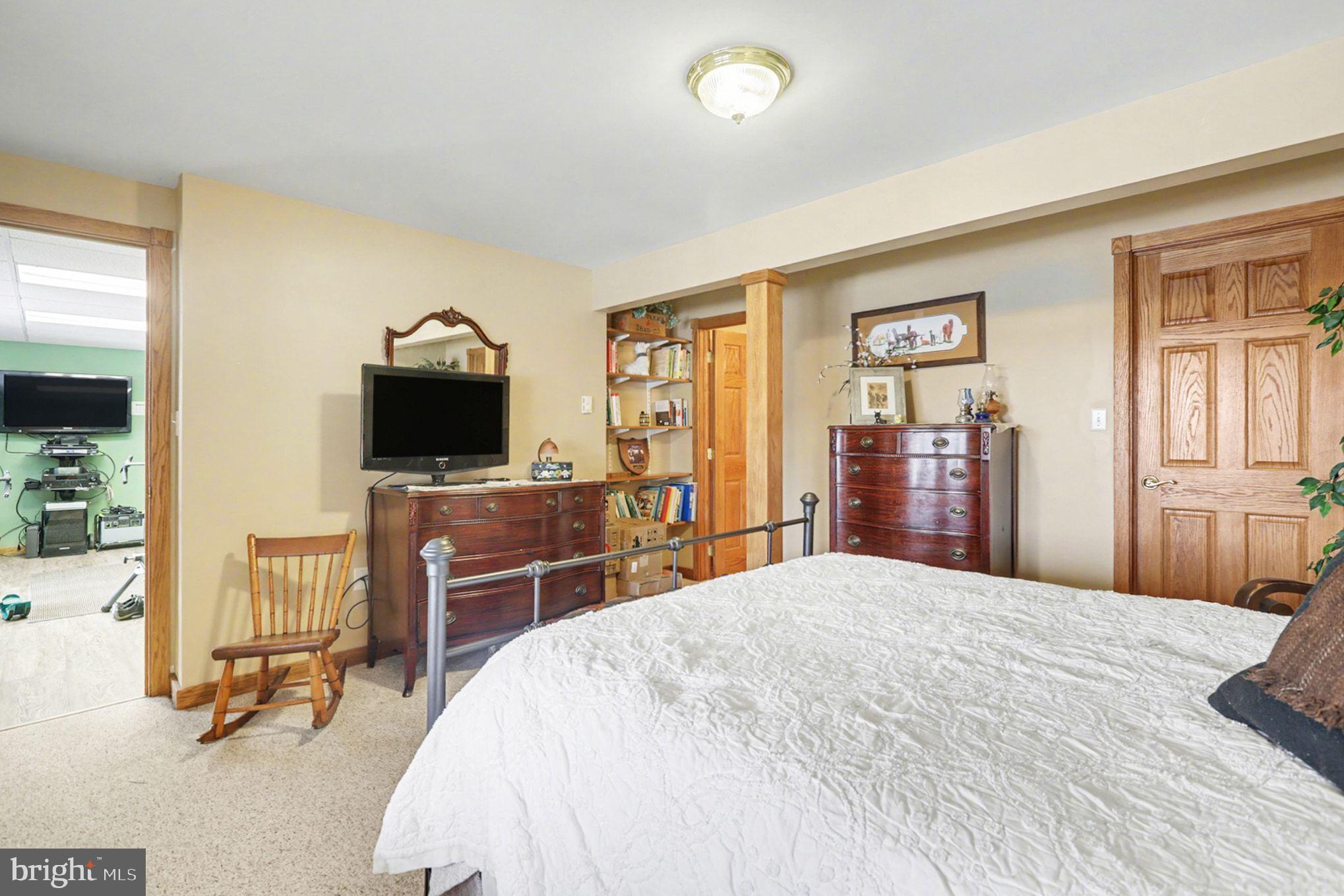 1481 South Mountain Road Dillsburg, PA 17019 - Photo 19 of 43