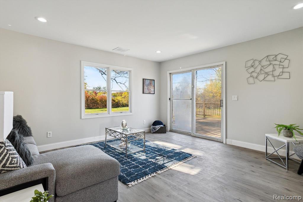 23010 Waltz Road New Boston, MI 48164 - Photo 11 of 80