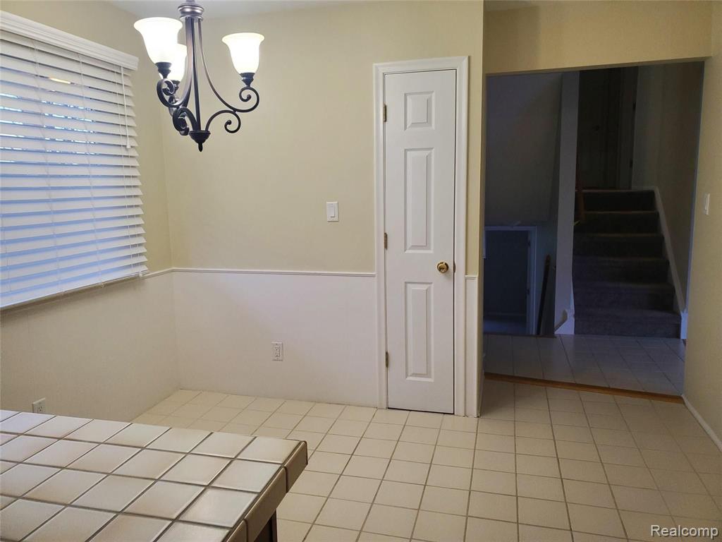 8750 Bergin Road Howell, MI 48843 - Photo 9 of 53