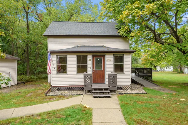 $160,000 | 310 Cedar Street, Decatur, MI 49045