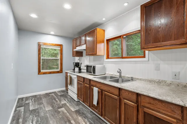 $160,000 | 310 Cedar Street, Decatur, MI 49045