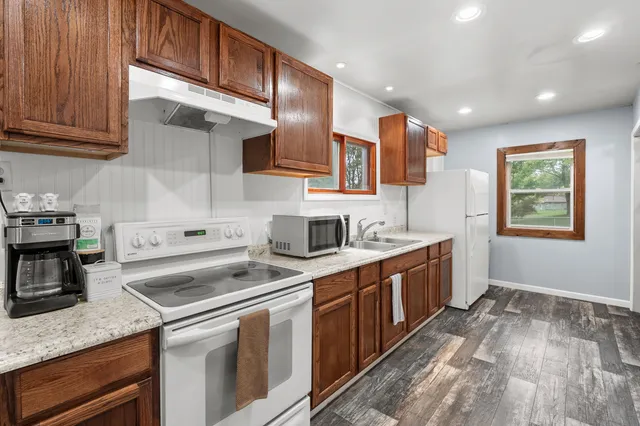 $160,000 | 310 Cedar Street, Decatur, MI 49045