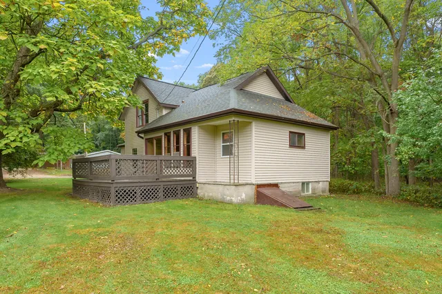 $160,000 | 310 Cedar Street, Decatur, MI 49045