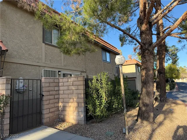 $210,000 | 1859 Avacado Court, Henderson, NV 89014